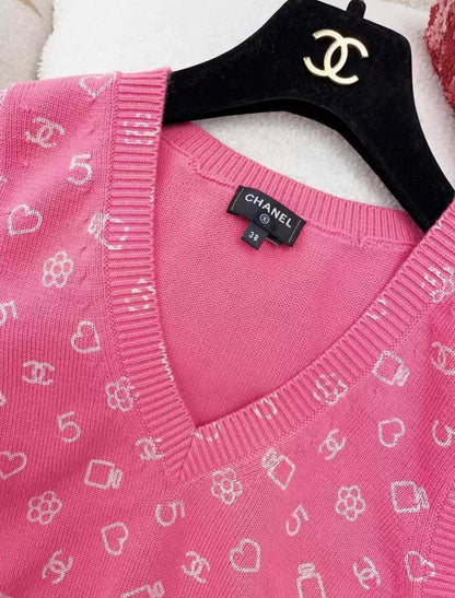 Chanel 23C pink knitted top