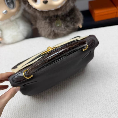 Hermes Kelly touch 28 Ebony Matte Crocodile Togo leather gold hardware
