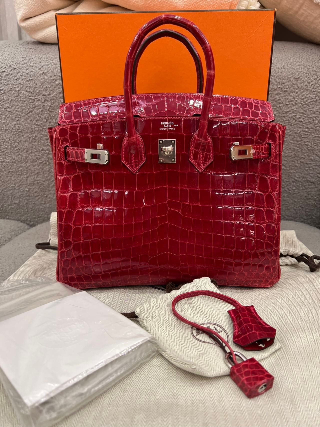 Rare* Hermès Birkin 25 Ferrari Red shiny alligator leather palladium hardware