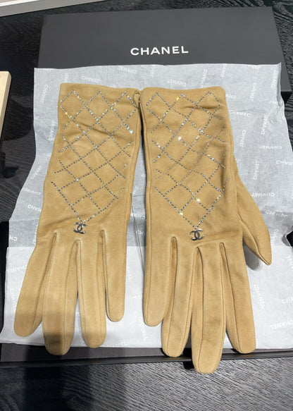 Chanel 19B Suede brown gloves
