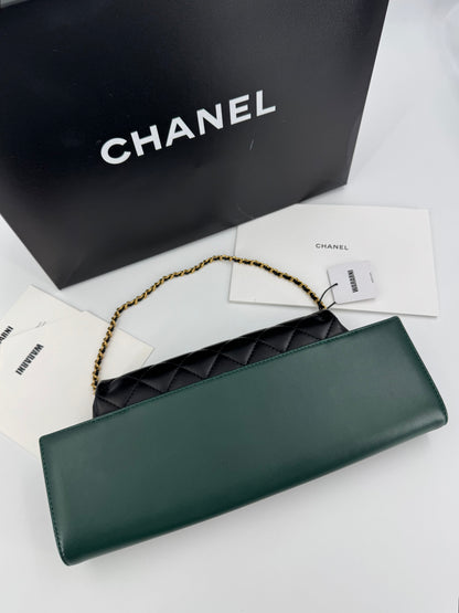 CHANEL Calfskin Quilted Brasserie Gabrielle Menu CC Clutch Green