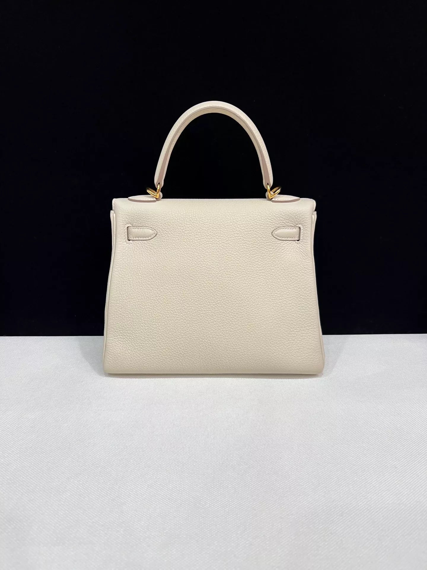 Hermes Kelly 25 craie Togo leather gold hardware