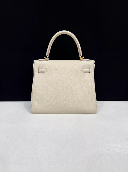Hermes Kelly 25 craie Togo leather gold hardware