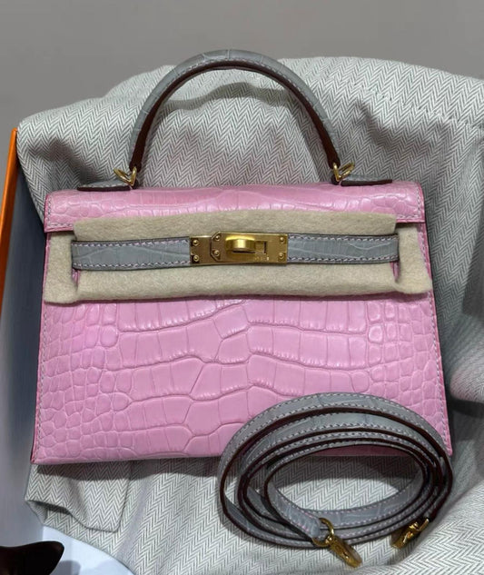 Hermès Mini Kelly Bubblegum Gris Perle Crocodile Matte with Gold Hardware