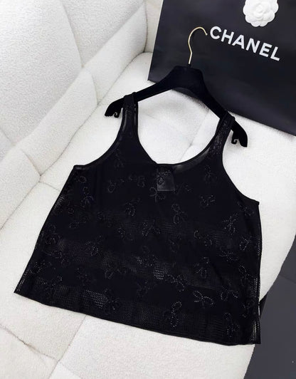 Chanel 24P diamond bow black top size 36