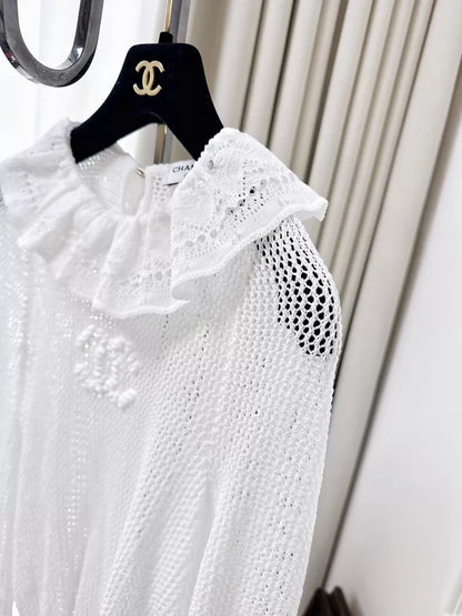 Chanel 25P white ruffled collar top