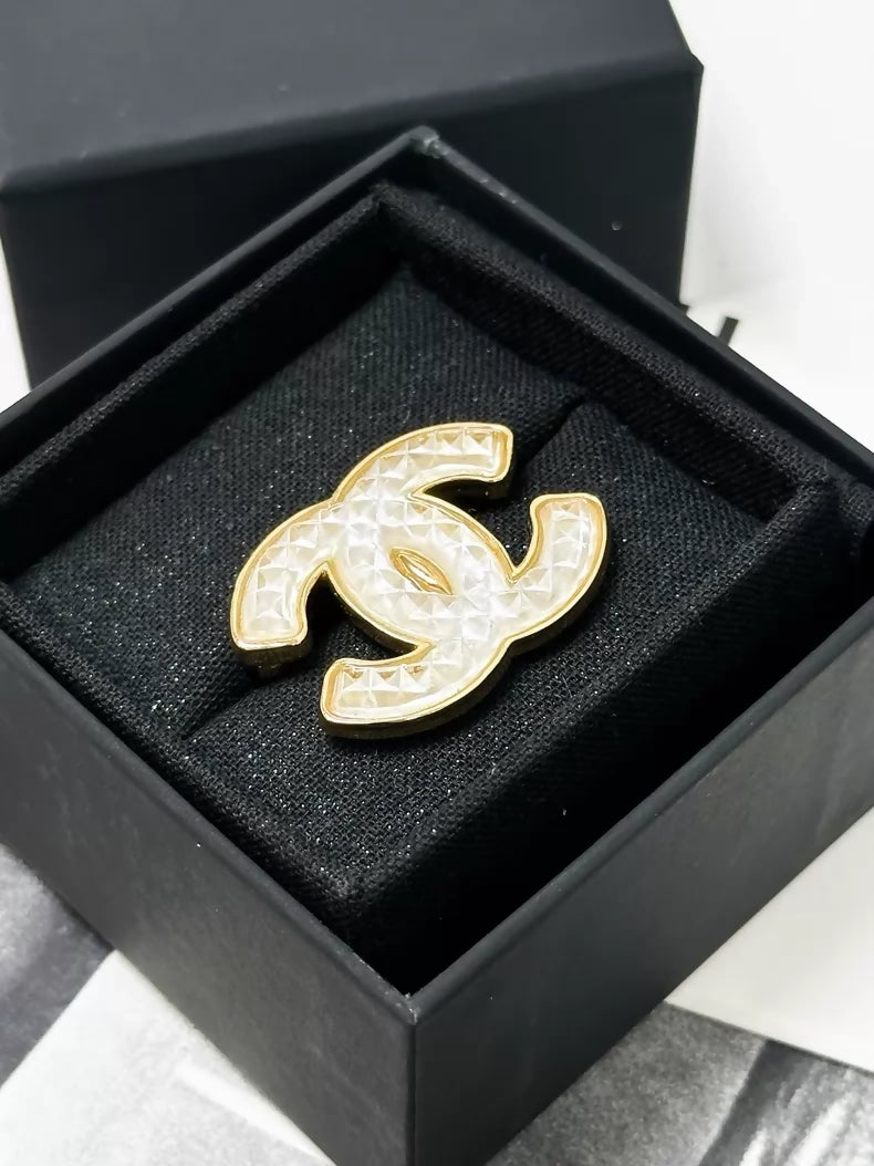 Chanel 24A Gold CC brooch