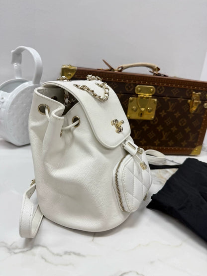 Chanel 22B backpack in white grained calfskin leather with gold-tone hardware