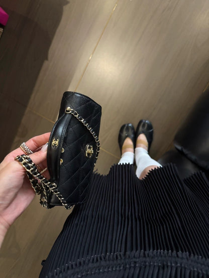 The Chanel 25C black and gold bag