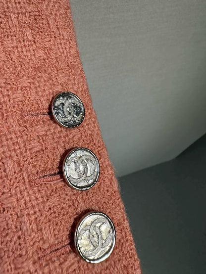 Chanel 21B salmon color classic tweed jacket