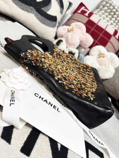 Chanel 18k limited edition 31 bag, black and gold tweed leather large tote bag with gold hardwre