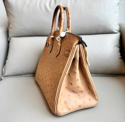 HERMÈS Ostrich Birkin 25 handbag in Chai with Gold hardware