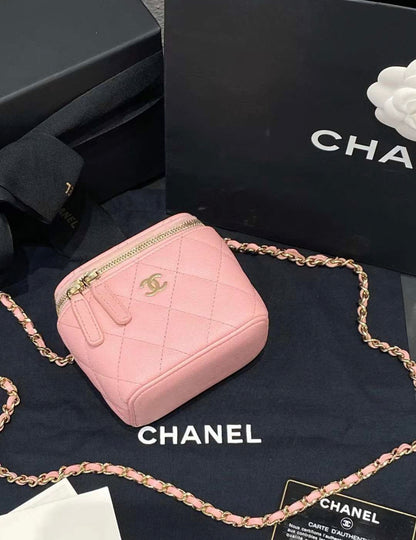 CHANEL 20 Pink Quilted Caviar Leather Mini Vanity Case With Chain Bag