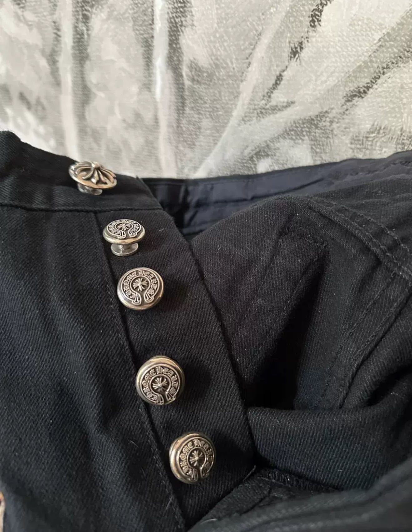 CHROME HEARTS LIME LEOPARD CROSS PATCH BLACK SLIM-FIT JEANS