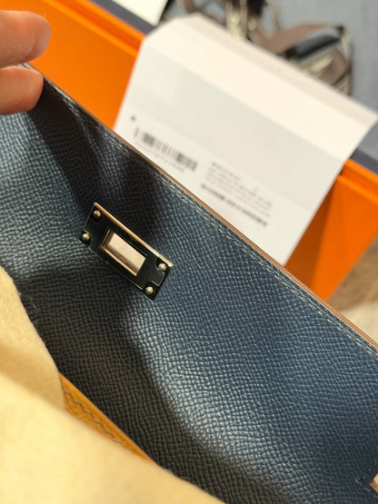 Hermès Kelly 28 Sellier Sesame/Etoupe/Bleu Indigo Veau Epsom Laiton Palladium Hardware