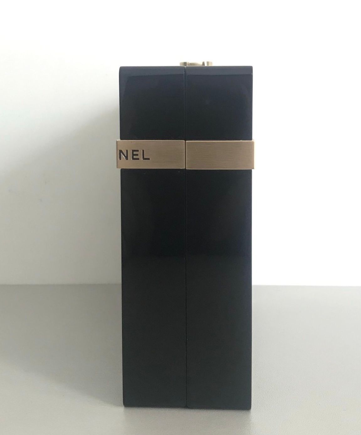 Chanel 2017 Gift Box Minaudière – Wararni.com