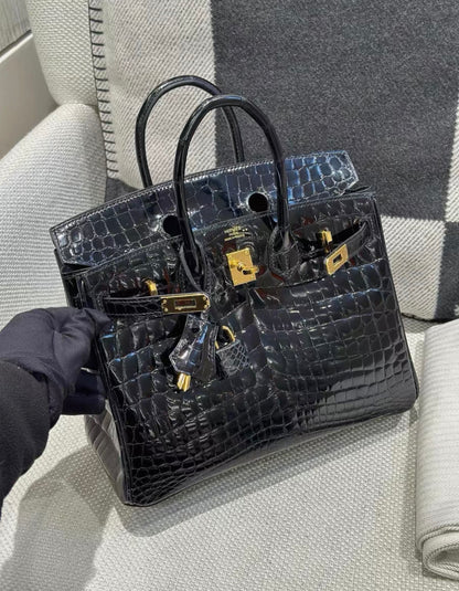Hermes Birkin 25 Black Shiny Crocodile leather Gold Hardware