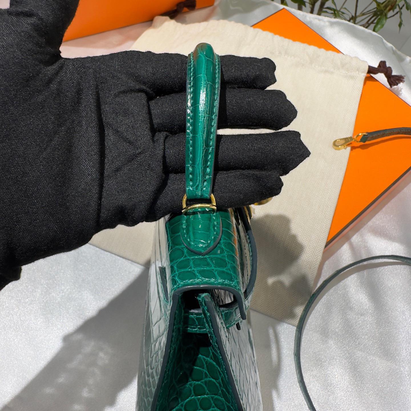 Hermes Mini kelly Green Emerald 6Q alligator leather gold hardware