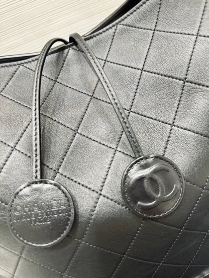 Chanel 26s black leather and gold hardware large tote bag