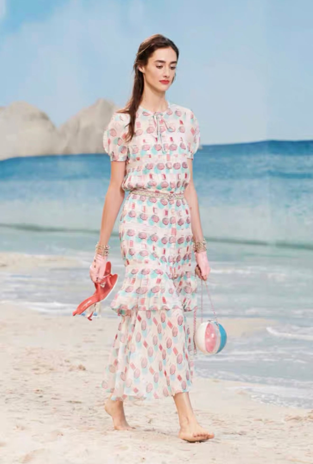 Chanel 2019 Pink, Clear and Blue Resin Coco Beach Ball Minaudière Light Gold Hardware