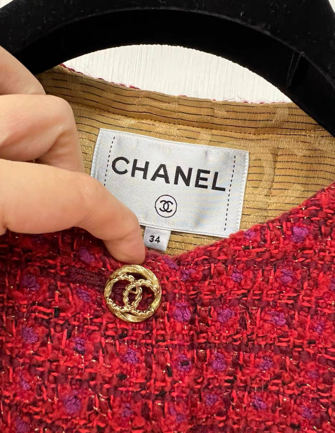 Chanel 23B Red tweed jacket size 34