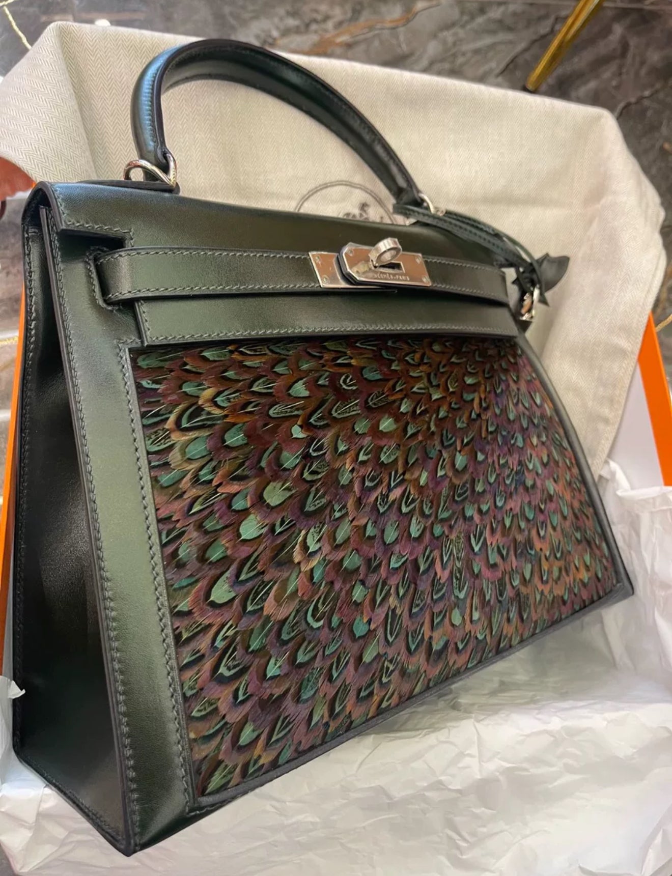 Hermes Kelly 28 Vert Fonce Calf Box Leather Peacock Feather