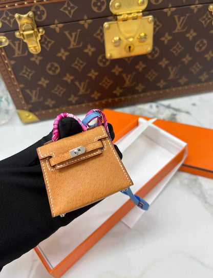 Hermès Toffee Pigskin Kelly Charm