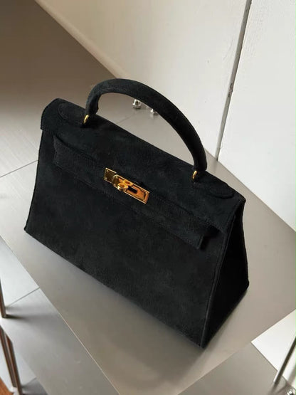 Hermes Kelly 28 Black Doblis leather Gold Hardware