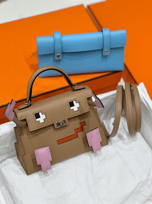 HERMÈS PICTO KELLY DOLL QUELLE IDOLE CHAI, MAUVE SYLVESTRE, BLEU CELESTE AND TERRE BATTUE EPSOM PALLADIUM HARDWARE