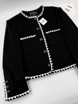Chanel 21C black & white waffle knit jacket size 38
