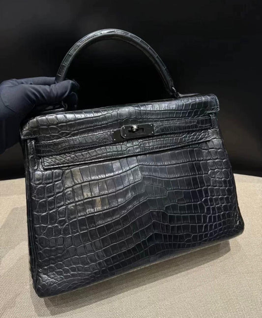 HERMÈS KELLY 32 SO BLACK MATTE CROCODILE BLACK HARDWARE - RARE