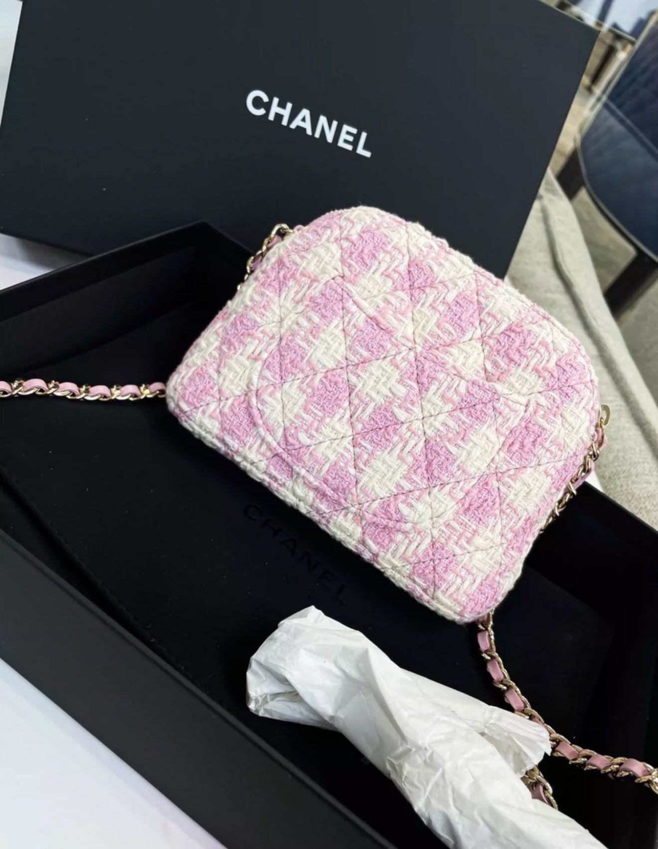 Chanel 24k pink tweed shell chain bag – Wararni.com
