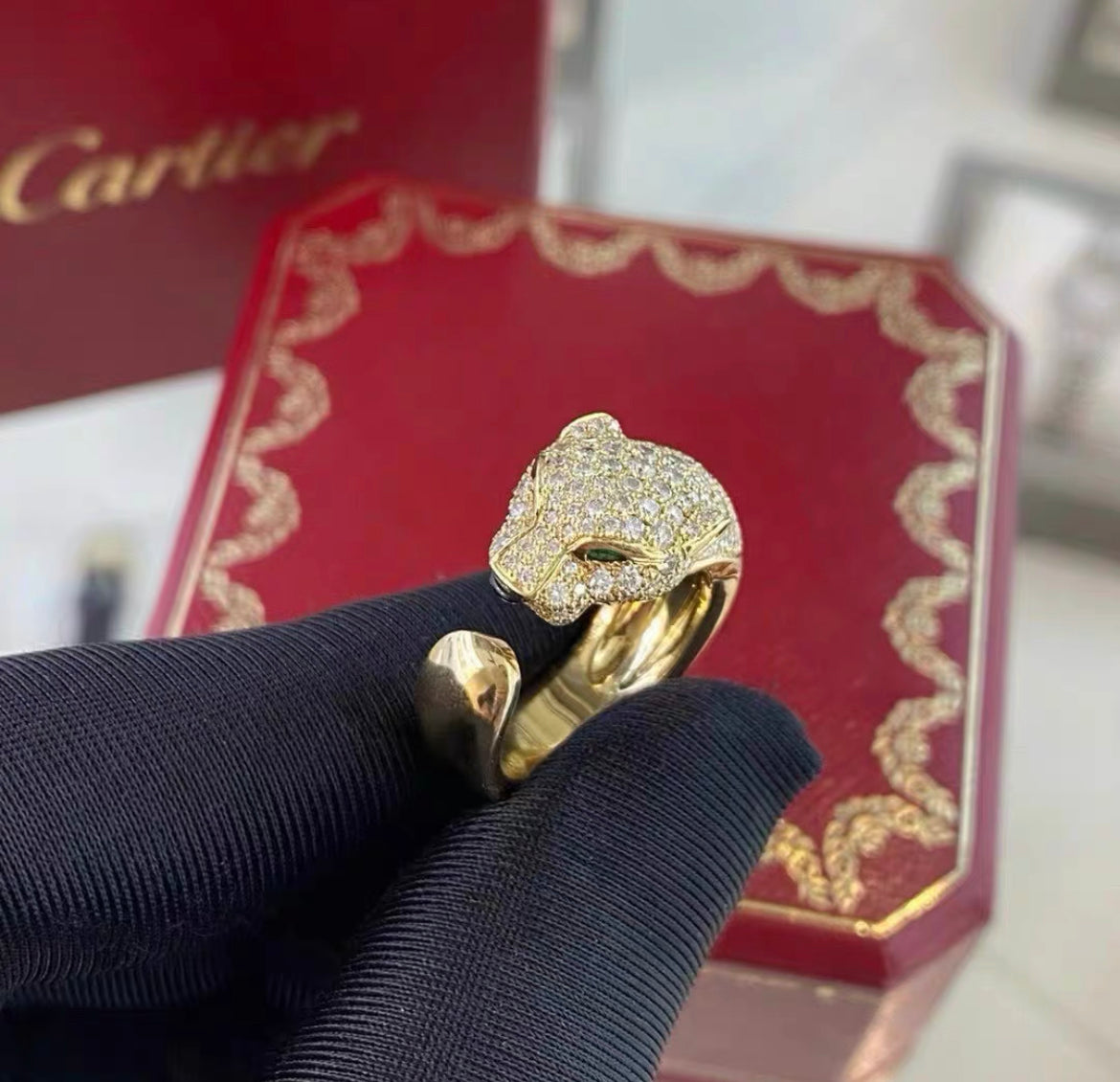 Panthere de Cartier ring in 18k Gold with diamonds and Emerald eyes Size 52