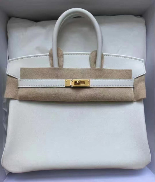 Hermes Birkin 25 Blanc Swift Gold hardware