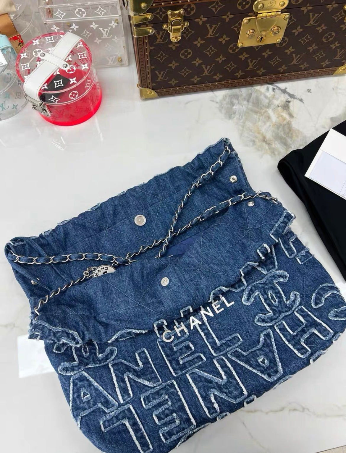 CHANEL 24A Denim 22 Bag