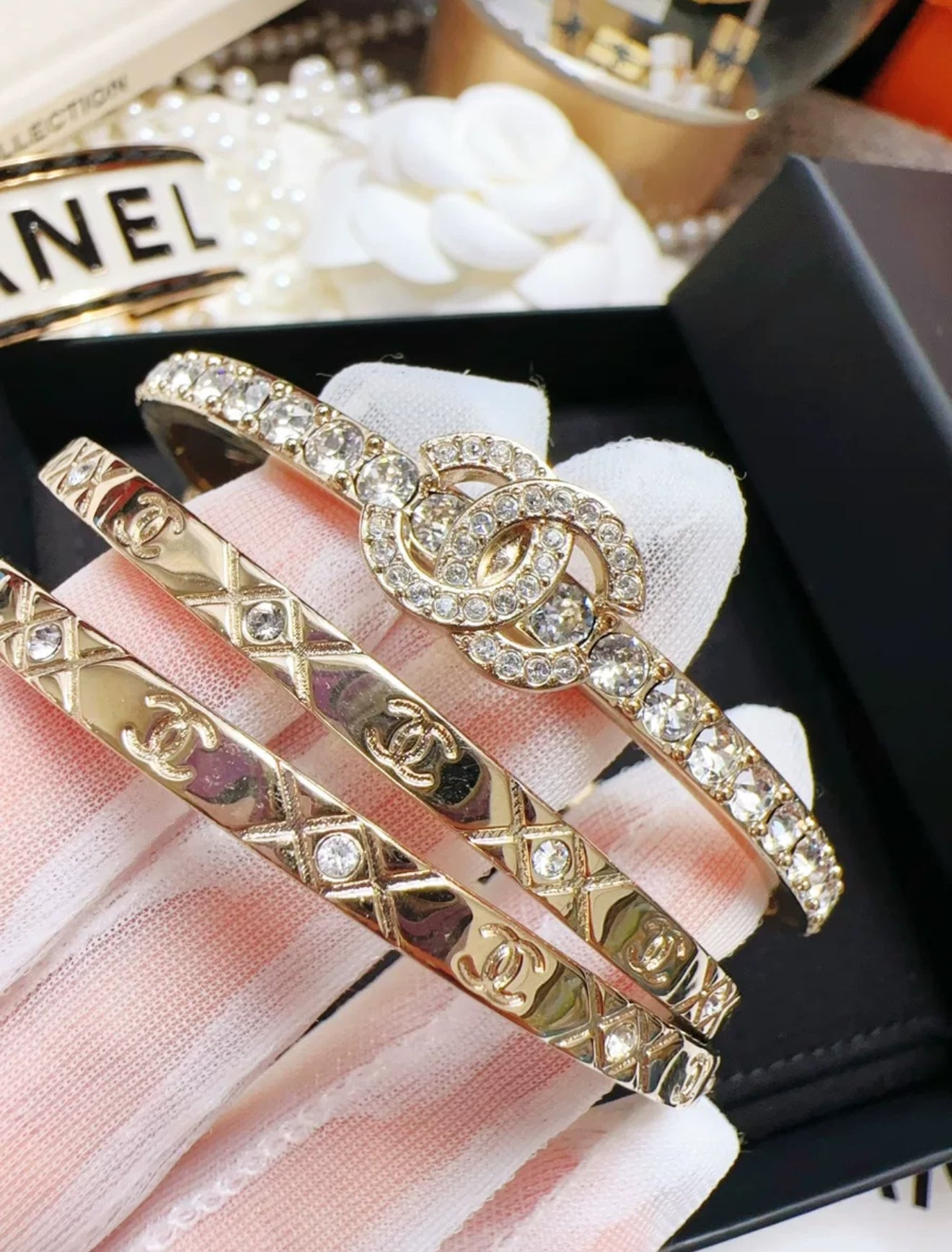 Chanel 25p three-in-one diamond-studded double C bracelets