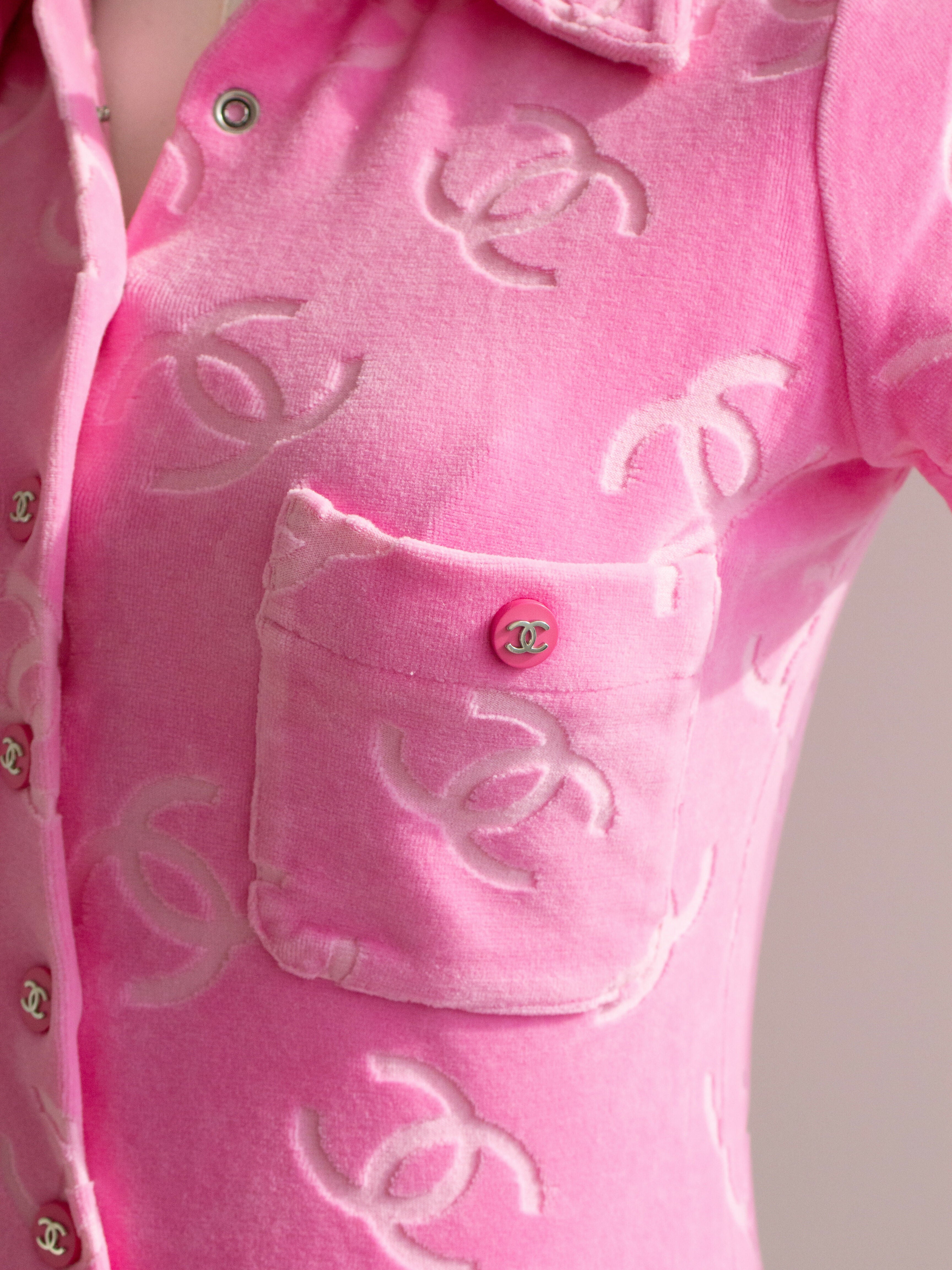 Iconic Chanel Vintage S/S 1996 Pink Velour CC Logo Button 96P Top