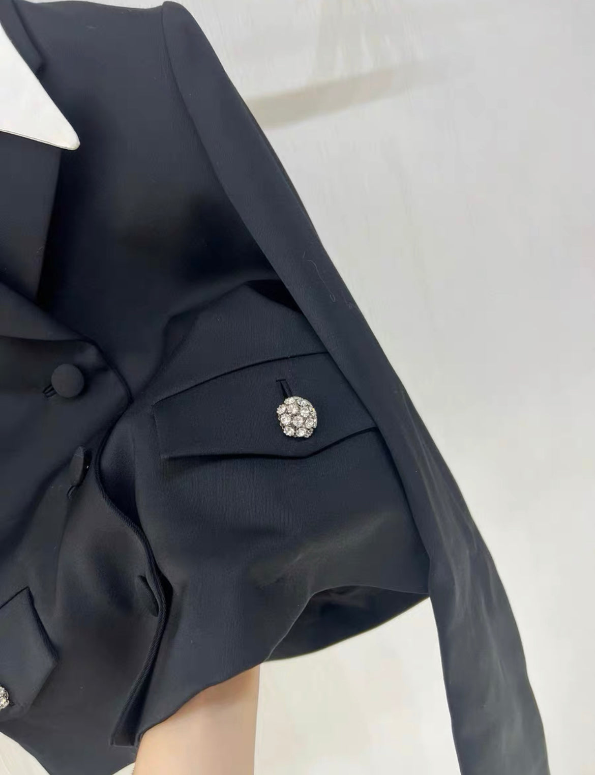 Prada 24SS wool satin jacket brand new with tags size 38 – Wararni.com