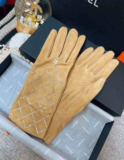 Chanel 19B Suede brown gloves