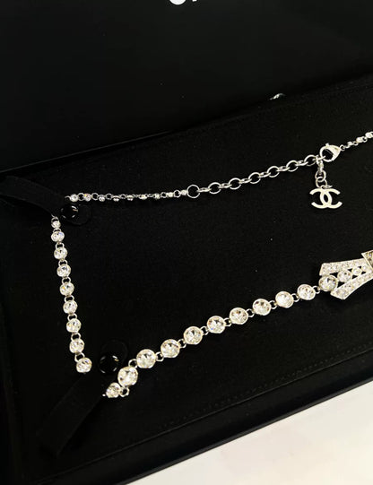 Chanel 23S bow diamond pearl double C waist chain
