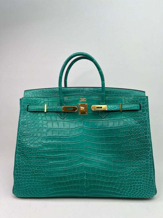 Hermes Birkin 40 Malachite Matte Alligator Leather Gold hardware