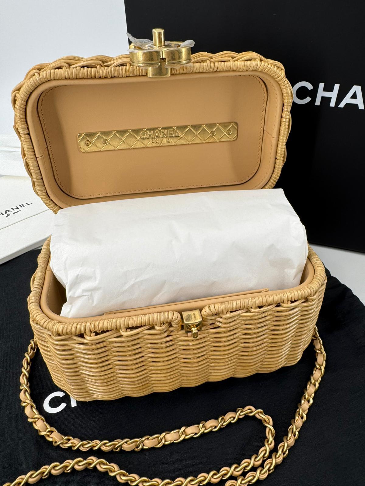 Chanel Cruise 2025/26 Vanity Case