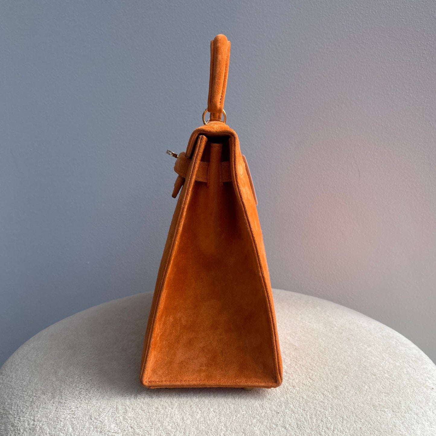 Hermès Kelly 25 Orange Doblis suede leather gold diamond hardware (Extremely rare)