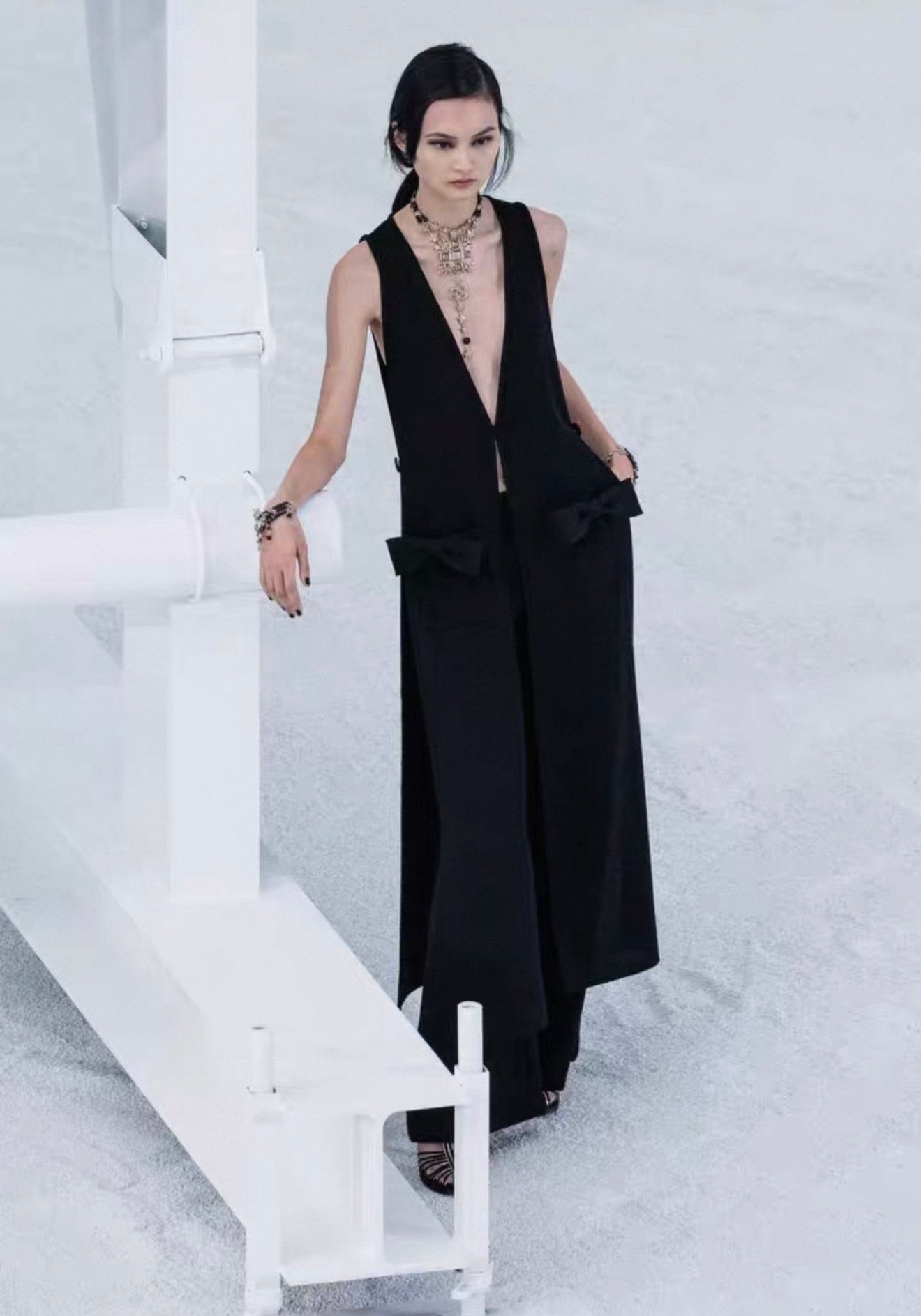 Chanel 21S black long tunic