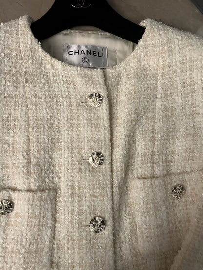 Chanel 23C White tweed jacket