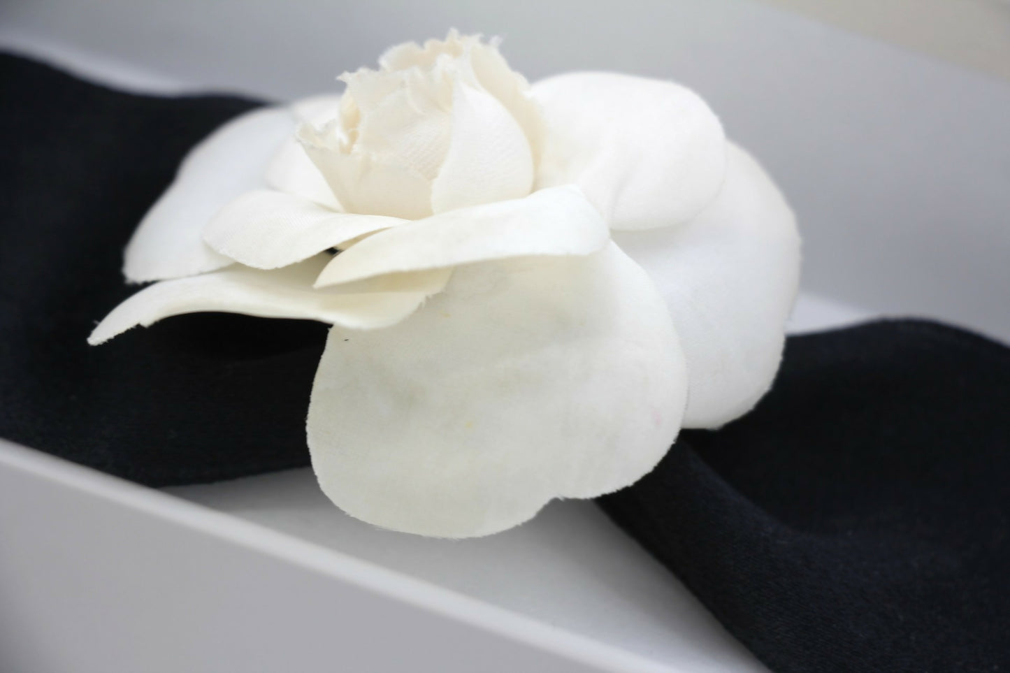 Chanel Vintage 81-85 Satin Silk Black Camellia Bow Hair Clip