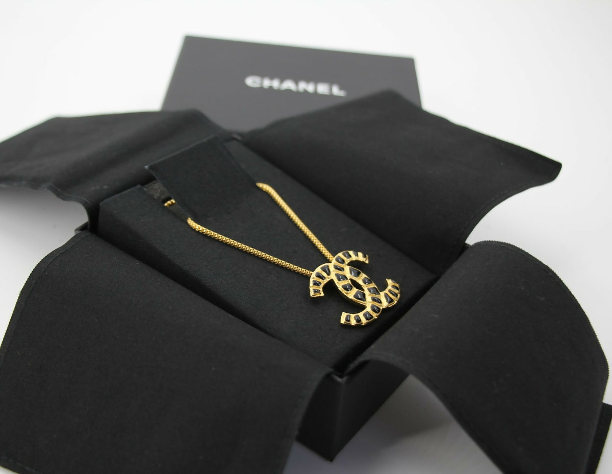 Chanel B19A Metal Black & Gold "Along the Nile" CC Necklace