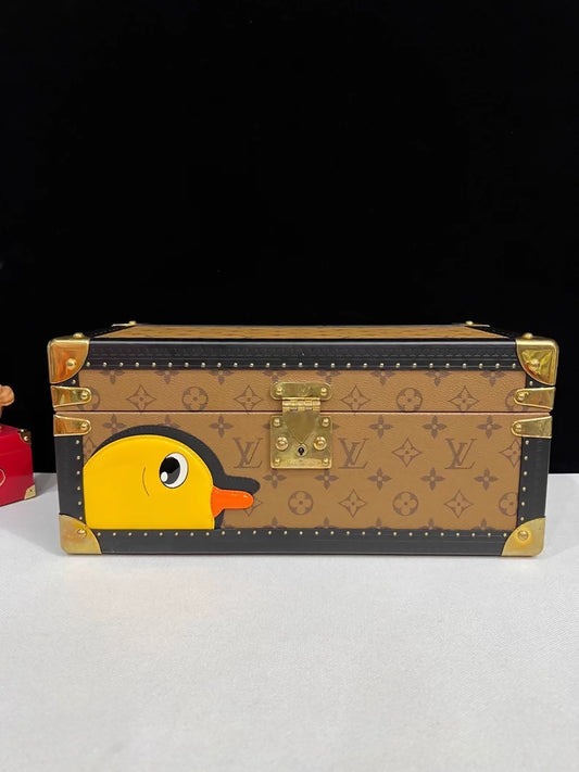 Louis Vuitton Coffret Accessoires Duck