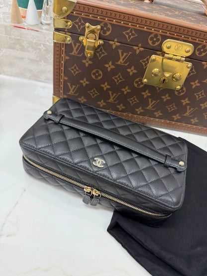 Chanel black leather cosmetic/jewellery box case