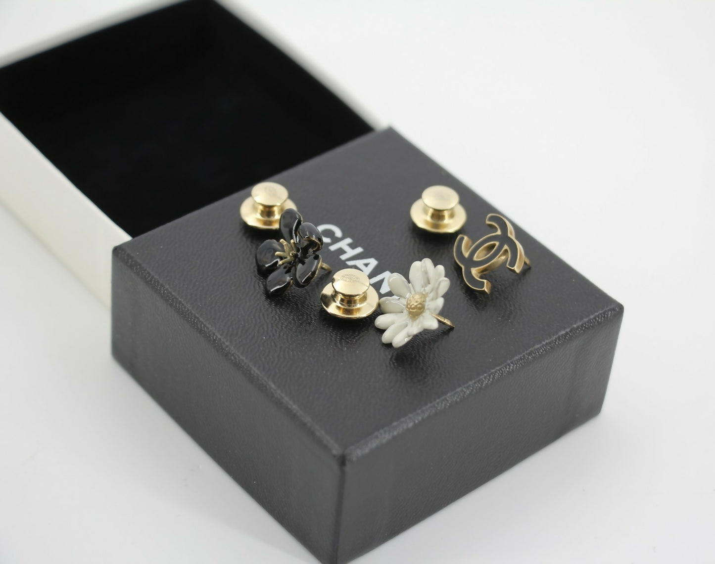 Chanel Vintage 10P Enamel Black Flower CC and White Chrysanthemum Brooch